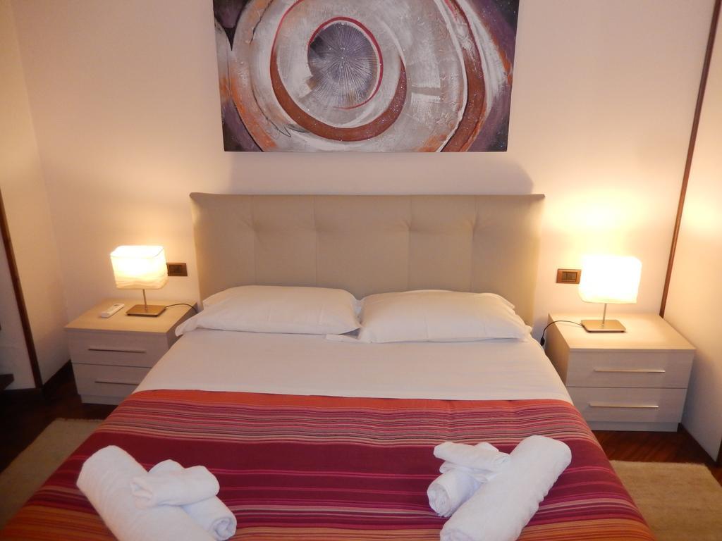 Colosseo Homerents 2 Apartment *