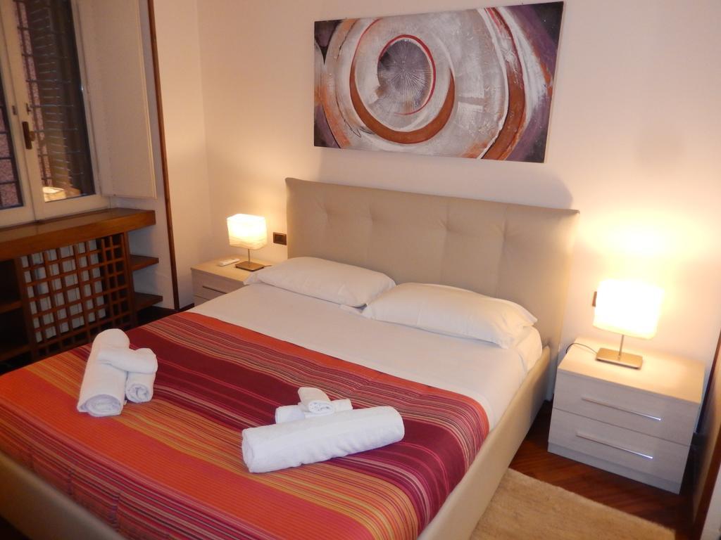 Colosseo Homerents 2 Apartment Rome